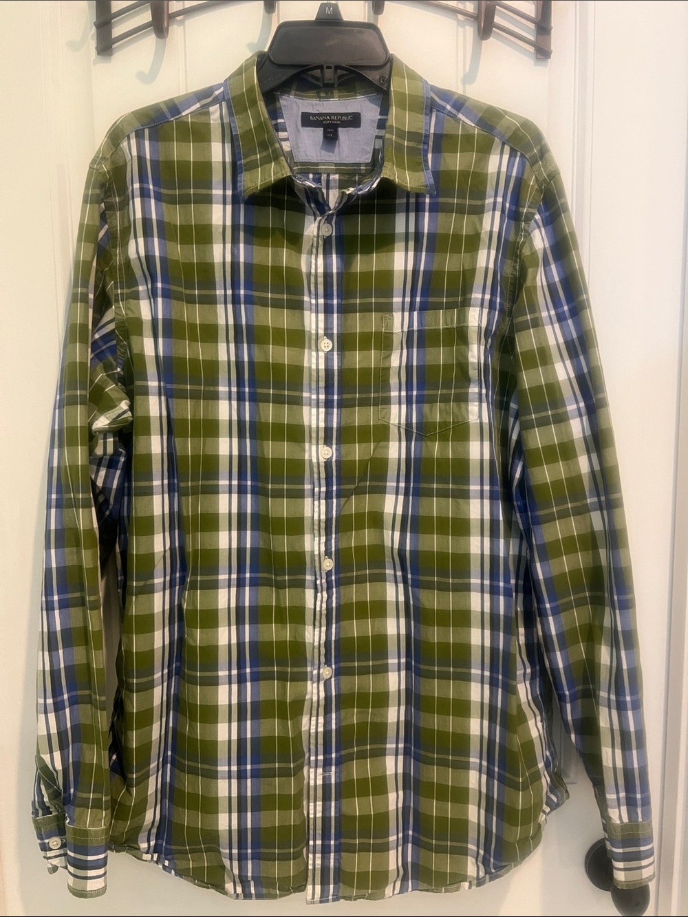 Banana Republic Green & Blue Plaid Long-Sleeve Button-Down Shirt
